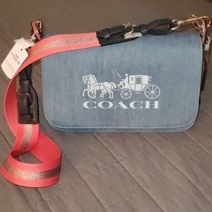 Coach Jes Messenger Crossbody Bag